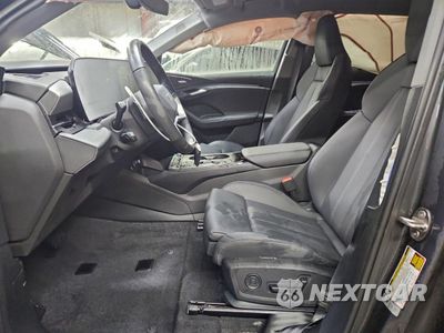 Zdjęcie 7 z 13 samochodu: 2025 AUDI Q6 E-TRON PRESTIGE VIN:WA134BGF5SA014961 - miniatura