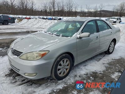 2003 TOYOTA CAMRY 4T1BF30K03U061075 - główne zdjęcie licytacji z USA - miniatura