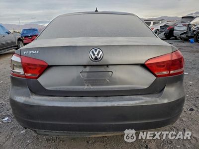 Zdjęcie 6 z 13 samochodu: 2012 VOLKSWAGEN PASSAT S VIN:1VWAP7A36CC055814 - miniatura