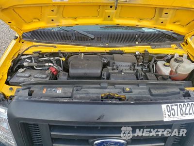 Zdjęcie 7 z 10 samochodu: 2022 FORD ECONOLINE E350 SUPER DUTY CUTAWAY VAN VIN:1FDWE3FN3NDC09261 - miniatura