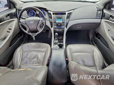 Zdjęcie 8 z 12 samochodu: 2014 HYUNDAI SONATA SE VIN:5NPEC4AC5EH835888 - miniatura
