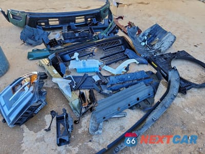 Zdjęcie 12 z 13 samochodu: 2024 NISSAN TITAN SV VIN:1N6AA1EF8RN113101 - miniatura