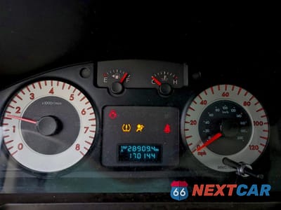 Zdjęcie 9 z 14 samochodu: 2008 MAZDA TRIBUTE S VIN:4F2CZ06118KM27271 - miniatura