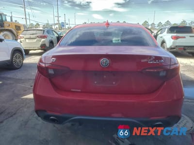 Zdjęcie 6 z 15 samochodu: 2020 ALFA ROMEO GIULIA TI VIN:ZARFANBN1L7631807 - miniatura