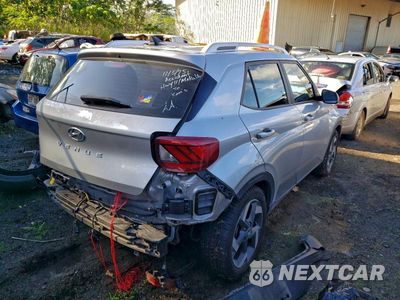 Trzecie zdjęcie samochodu z tyłu: 2021 HYUNDAI VENUE SEL VIN:KMHRC8A34MU107102 - miniatura