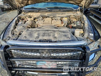 Zdjęcie 12 z 17 samochodu: 2018 RAM 3500 ST VIN:3C63RRGL0JG352586 - miniatura