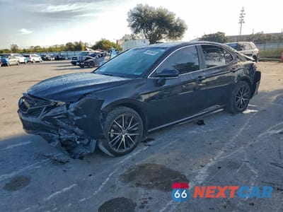2022 TOYOTA CAMRY SE 4T1G11AK8NU039688 - główne zdjęcie licytacji z USA - miniatura