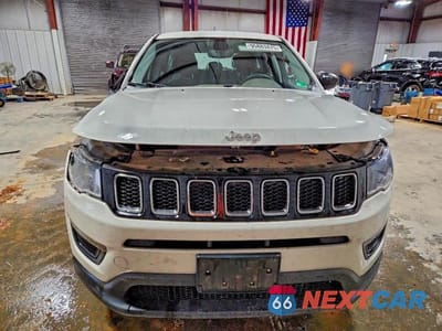 Piąte zdjęcie samochodu w środku: 2020 JEEP COMPASS SPORT VIN:3C4NJDAB4LT116173 - miniatura