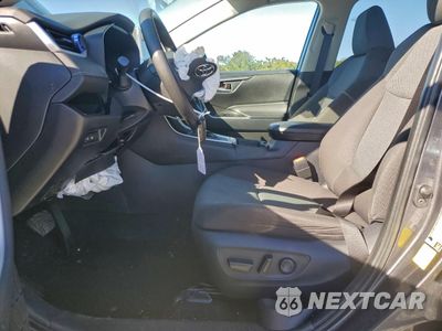 Zdjęcie 7 z 13 samochodu: 2024 TOYOTA RAV4 XLE VIN:2T3W1RFV0RC302932 - miniatura