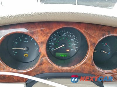 Zdjęcie 9 z 11 samochodu: 2002 JAGUAR VANDENPLAS VIN:SAJDA24C42LF46742 - miniatura