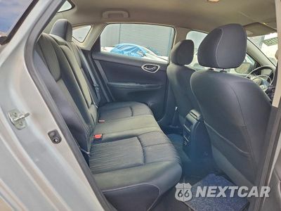 Zdjęcie 10 z 11 samochodu: 2018 NISSAN SENTRA S VIN:3N1AB7AP3JL640990 - miniatura