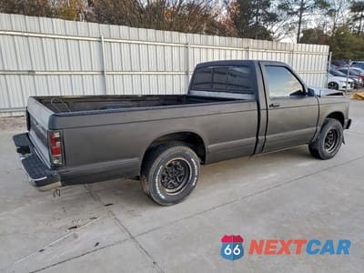 Trzecie zdjęcie samochodu z tyłu: 1989 CHEVROLET S TRUCK S10 VIN:1GCCS14Z9K2186280 - miniatura