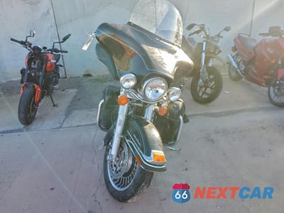 Drugie zdjęcie samochodu z przodu: 2011 HARLEY-DAVIDSON FLHTCU VIN:1HD1FC413BB600881 - miniatura