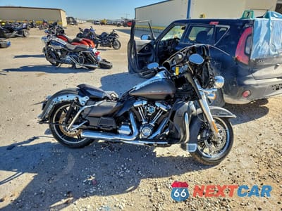 2019 HARLEY-DAVIDSON FLHTK 1HD1KEF17KB610947 - główne zdjęcie licytacji z USA - miniatura