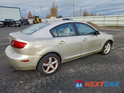 Trzecie zdjęcie samochodu z tyłu: 2004 MAZDA 3 I VIN:JM1BK12F441115906 - miniatura