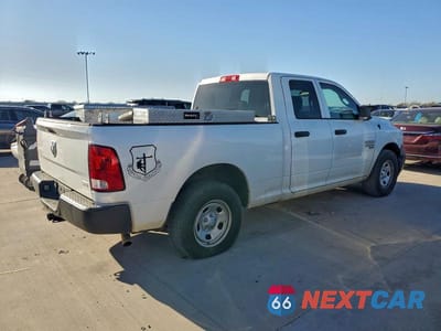 Trzecie zdjęcie samochodu z tyłu: 2019 RAM 1500 CLASSIC TRADESMAN VIN:1C6RR6FGXKS681089 - miniatura