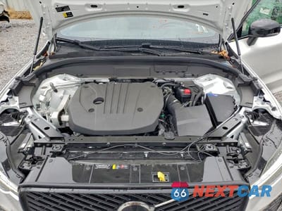 Zdjęcie 12 z 12 samochodu: 2026 VOLVO XC60 PLUS VIN:YV4M12RC1T1329681 - miniatura