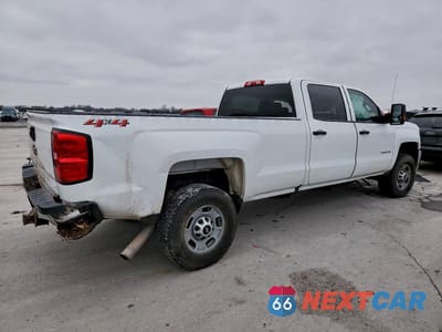 Trzecie zdjęcie samochodu z tyłu: 2019 CHEVROLET SILVERADO K2500 HEAVY DUTY VIN:1GC1KREG1KF182624 - miniatura