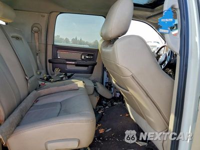 Zdjęcie 10 z 11 samochodu: 2018 RAM 3500 LARAMIE VIN:3C63R3ML6JG319321 - miniatura