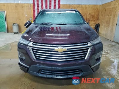 Piąte zdjęcie samochodu w środku: 2022 CHEVROLET TRAVERSE PREMIER VIN:1GNEVKKWXNJ111104 - miniatura