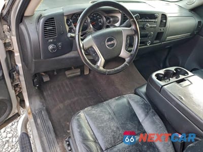 Zdjęcie 8 z 12 samochodu: 2008 GMC SIERRA K1500 VIN:2GTEK19J381323878 - miniatura