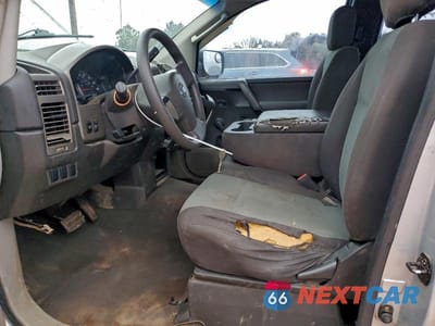 Zdjęcie 7 z 12 samochodu: 2004 NISSAN TITAN XE VIN:1N6AA06A94N586379 - miniatura