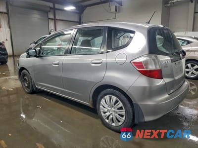 Drugie zdjęcie samochodu z przodu: 2010 HONDA FIT VIN:JHMGE8H21AS023439 - miniatura