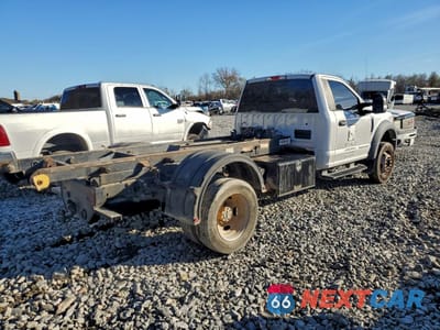 Trzecie zdjęcie samochodu z tyłu: 2017 FORD F550 SUPER DUTY TRUCK CAB AND CHASSIS VIN:1FDUF5HT0HDA05680 - miniatura