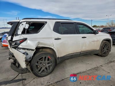Trzecie zdjęcie samochodu z tyłu: 2018 CHEVROLET TRAVERSE PREMIER VIN:1GNEVJKW9JJ125161 - miniatura