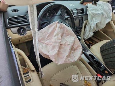 Zdjęcie 8 z 13 samochodu: 2015 VOLKSWAGEN PASSAT SE VIN:1VWBV7A38FC050564 - miniatura
