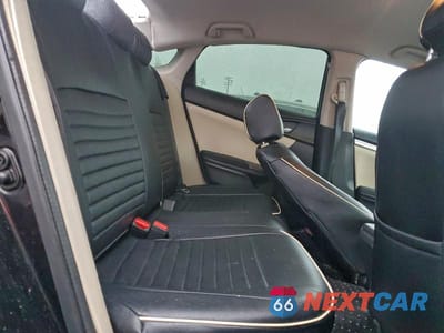 Zdjęcie 10 z 13 samochodu: 2016 HONDA CIVIC LX VIN:19XFC2F58GE037511 - miniatura