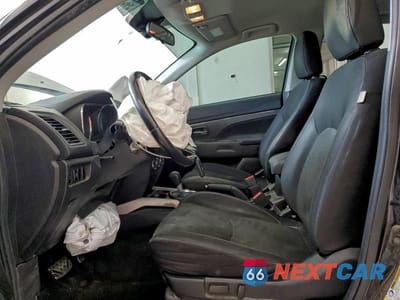 Zdjęcie 7 z 13 samochodu: 2013 MITSUBISHI OUTLANDER SPORT LE VIN:4A4AP5AU3DE025412 - miniatura