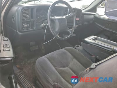 Zdjęcie 8 z 12 samochodu: 2002 CHEVROLET SILVERADO C2500 HEAVY DUTY VIN:1GCHC29U02E236715 - miniatura