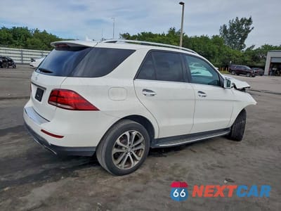 Trzecie zdjęcie samochodu z tyłu: 2016 MERCEDES-BENZ GLE 350 VIN:4JGDA5JB4GA744843 - miniatura