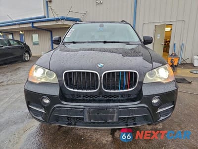 Piąte zdjęcie samochodu w środku: 2013 BMW X5 XDRIVE35I VIN:5UXZV4C50D0B02753 - miniatura
