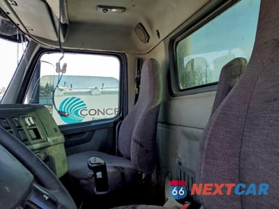 Zdjęcie 6 z 10 samochodu: 2020 VOLVO VNL SEMI TRUCK VIN:4V4NC9TK2LN254948 - miniatura