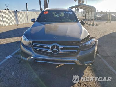 Piąte zdjęcie samochodu w środku: 2018 MERCEDES-BENZ GLC 300 4MATIC VIN:WDC0G4KB9JV017234 - miniatura