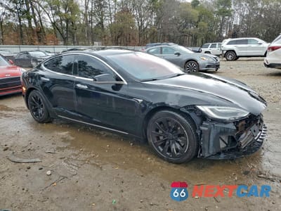 Czwarte zdjęcie samochodu z boku: 2017 TESLA MODEL S VIN:5YJSA1E20HF190840 - miniatura