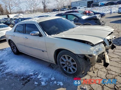 Czwarte zdjęcie samochodu z boku: 2010 CHRYSLER 300C VIN:2C3CA6CT9AH114230 - miniatura