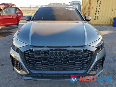 Piąte zdjęcie samochodu w środku: 2022 AUDI RS Q8 VIN:WU1ARBF16ND025851 - miniatura
