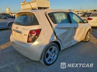 Trzecie zdjęcie samochodu z tyłu: 2015 CHEVROLET SONIC LTZ VIN:1G1JE6SB5F4203516 - miniatura