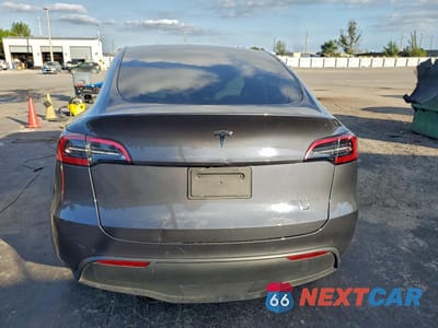 Zdjęcie 6 z 13 samochodu: 2021 TESLA MODEL Y VIN:5YJYGDEE8MF230726 - miniatura
