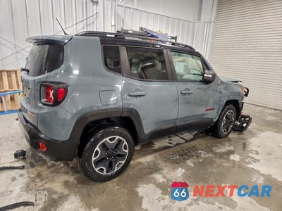 Trzecie zdjęcie samochodu z tyłu: 2017 JEEP RENEGADE TRAILHAWK VIN:ZACCJBCB5HPF98966 - miniatura