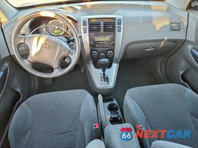 Zdjęcie 8 z 15 samochodu: 2008 HYUNDAI TUCSON SE VIN:KM8JN72D88U850280 - miniatura
