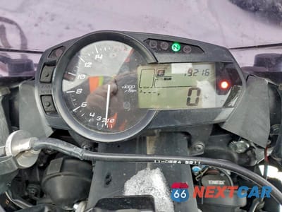 Zdjęcie 7 z 9 samochodu: 2015 KAWASAKI ZX636 E VIN:JKBZXJE13FA016793 - miniatura