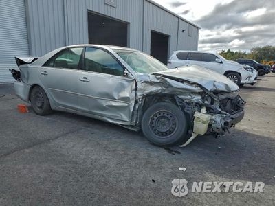 Czwarte zdjęcie samochodu z boku: 2004 TOYOTA CAMRY LE VIN:4T1BE32K24U933595 - miniatura