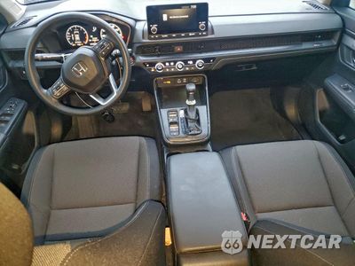 Zdjęcie 8 z 15 samochodu: 2025 HONDA CR-V EX VIN:2HKRS4H42SH414595 - miniatura