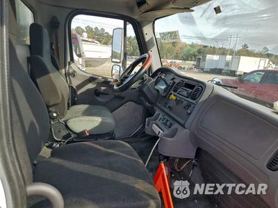 Zdjęcie 6 z 10 samochodu: 2015 FREIGHTLINER BUSINESS CLASS M2 BOX TRUCK VIN:3ALACWDT4FDGS2045 - miniatura
