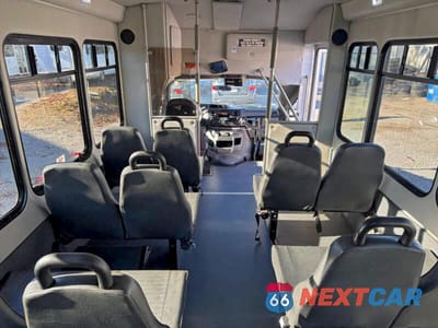 Zdjęcie 6 z 10 samochodu: 2014 FORD ECONOLINE E350 SUPER DUTY CUTAWAY VAN VIN:1FDEE3FL1EDA72850 - miniatura