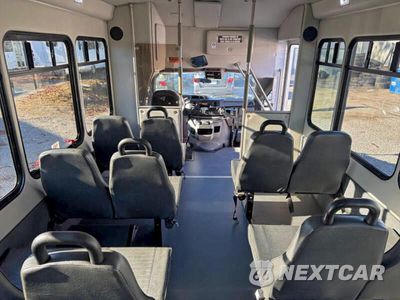 Zdjęcie 6 z 10 samochodu: 2014 FORD ECONOLINE E350 SUPER DUTY CUTAWAY VAN VIN:1FDEE3FL1EDA72850 - miniatura